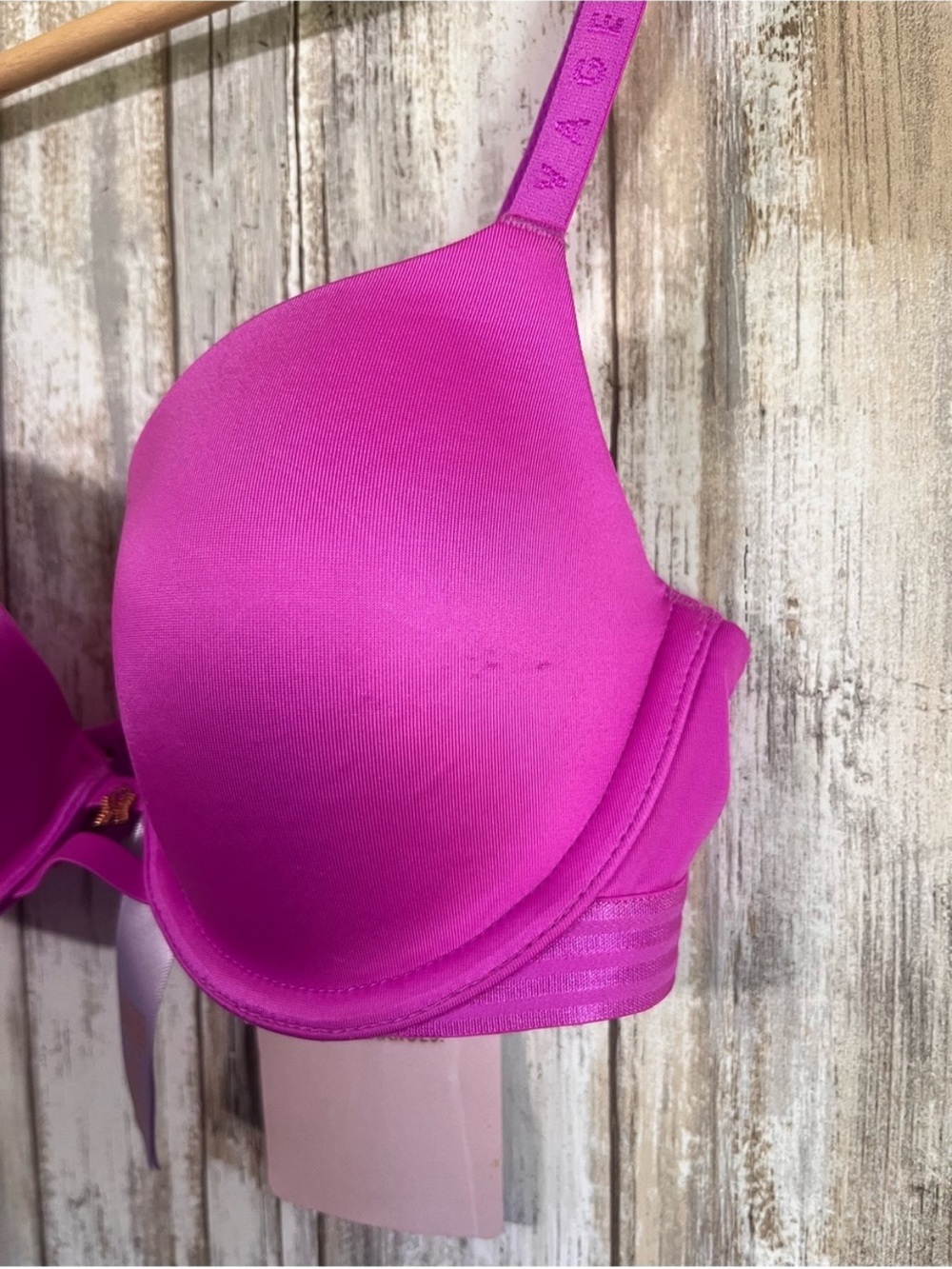 NWT Savage X Fenty Microfiber T-Shirt Bra Pink 32B Logo Straps - Picture 3 of 7
